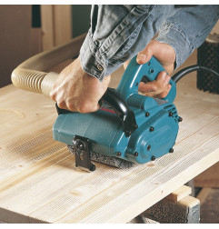 Décapeur à rouleau 860 W  MAKITA 9741